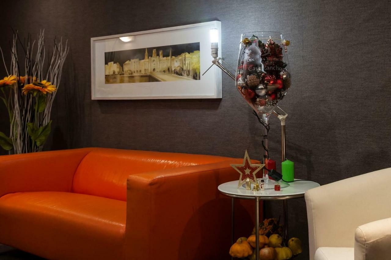 Maria Salome Aparthotel บูร์โกส ภายนอก รูปภาพ
